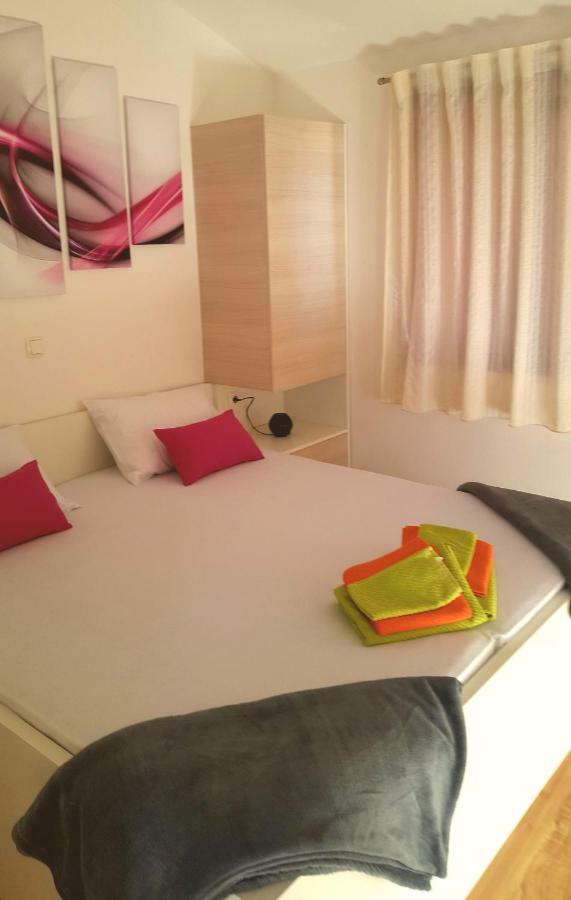 Апартаменты Apartman Relax Марина Экстерьер фото