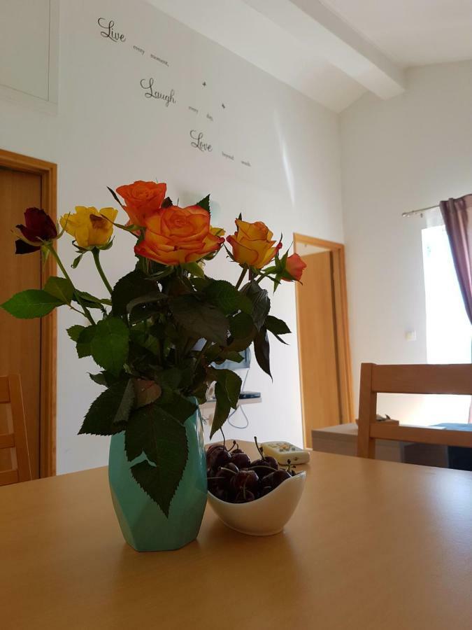 Апартаменты Apartman Relax Марина Экстерьер фото